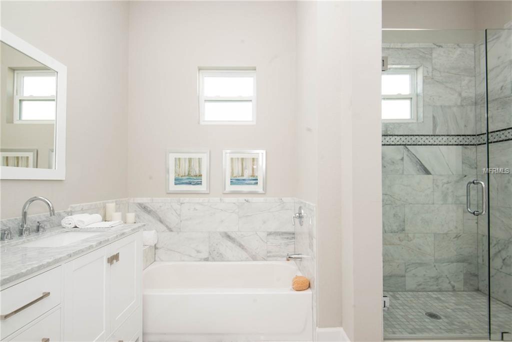 4035 4TH AVENUE N, ST PETERSBURG, Florida 33713, 4 Bedrooms Bedrooms, 10 Rooms Rooms,2 BathroomsBathrooms,Residential,For sale,4TH,T2920705