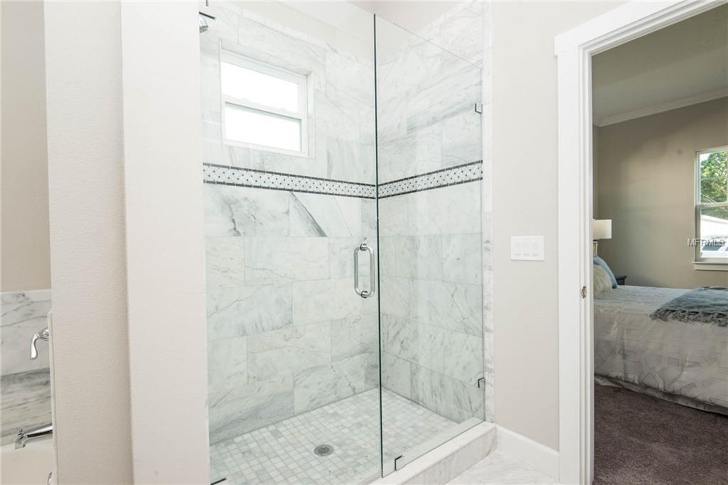 4035 4TH AVENUE N, ST PETERSBURG, Florida 33713, 4 Bedrooms Bedrooms, 10 Rooms Rooms,2 BathroomsBathrooms,Residential,For sale,4TH,T2920705