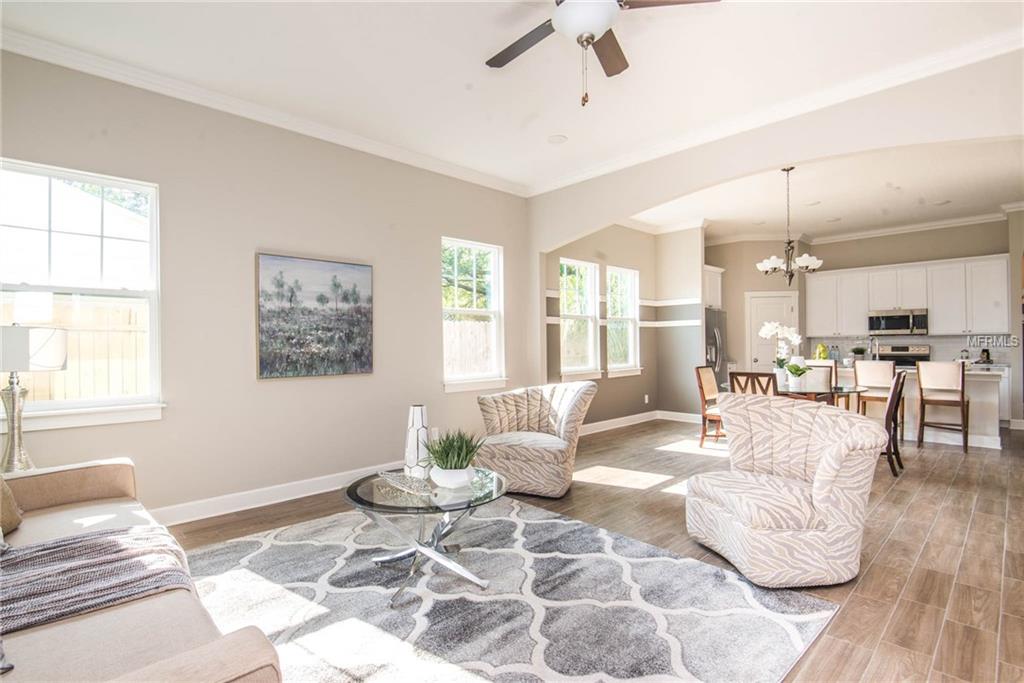 4035 4TH AVENUE N, ST PETERSBURG, Florida 33713, 4 Bedrooms Bedrooms, 10 Rooms Rooms,2 BathroomsBathrooms,Residential,For sale,4TH,T2920705