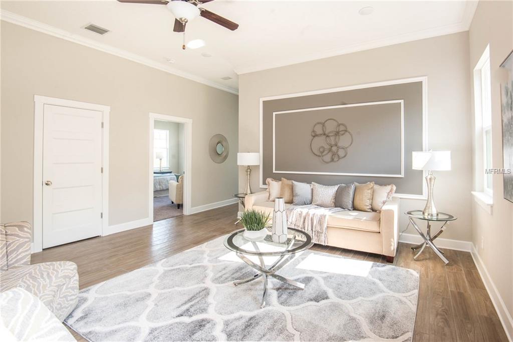 4035 4TH AVENUE N, ST PETERSBURG, Florida 33713, 4 Bedrooms Bedrooms, 10 Rooms Rooms,2 BathroomsBathrooms,Residential,For sale,4TH,T2920705