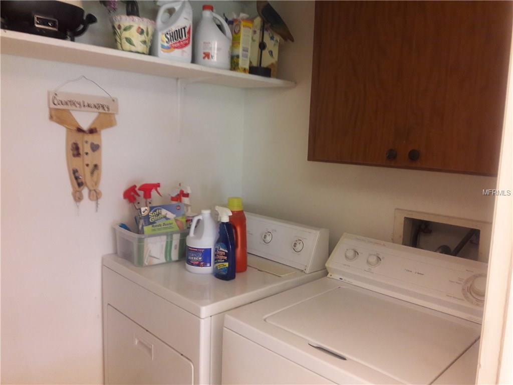 225 COUNTRY CLUB DRIVE, LARGO, Florida 33771, 2 Bedrooms Bedrooms, 6 Rooms Rooms,2 BathroomsBathrooms,Residential,For sale,COUNTRY CLUB,U7843345