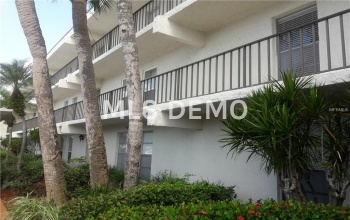 225 COUNTRY CLUB DRIVE, LARGO, Florida 33771, 2 Bedrooms Bedrooms, 6 Rooms Rooms,2 BathroomsBathrooms,Residential,For sale,COUNTRY CLUB,U7843345