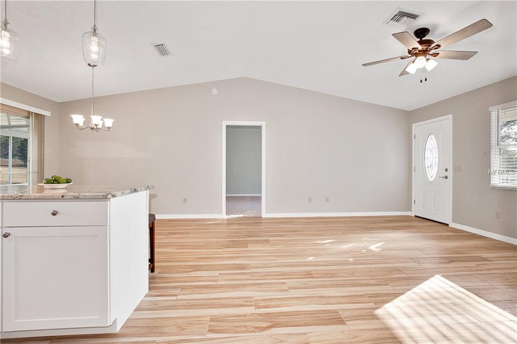 755 HEATHROW AVENUE, THE VILLAGES, Florida 32159, 2 Bedrooms Bedrooms, 5 Rooms Rooms,2 BathroomsBathrooms,Residential,For sale,HEATHROW,G4851566