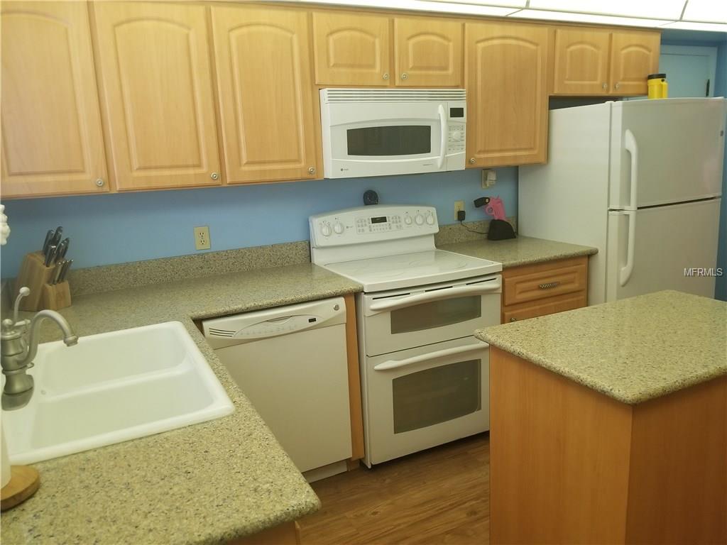 327 LA SERENA, WINTER HAVEN, Florida 33884, 2 Bedrooms Bedrooms, 8 Rooms Rooms,2 BathroomsBathrooms,Residential,For sale,LA SERENA,P4718700