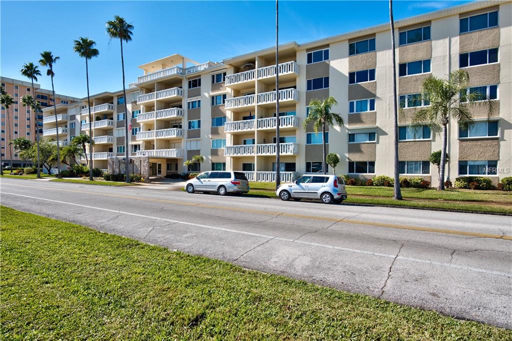 1200 N SHORE DRIVE NE, ST PETERSBURG, Florida 33701, 1 Bedroom Bedrooms, 5 Rooms Rooms,1 BathroomBathrooms,Residential,For sale,SHORE,T2924793