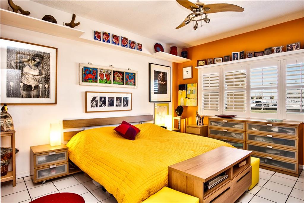 1200 N SHORE DRIVE NE, ST PETERSBURG, Florida 33701, 1 Bedroom Bedrooms, 5 Rooms Rooms,1 BathroomBathrooms,Residential,For sale,SHORE,T2924793