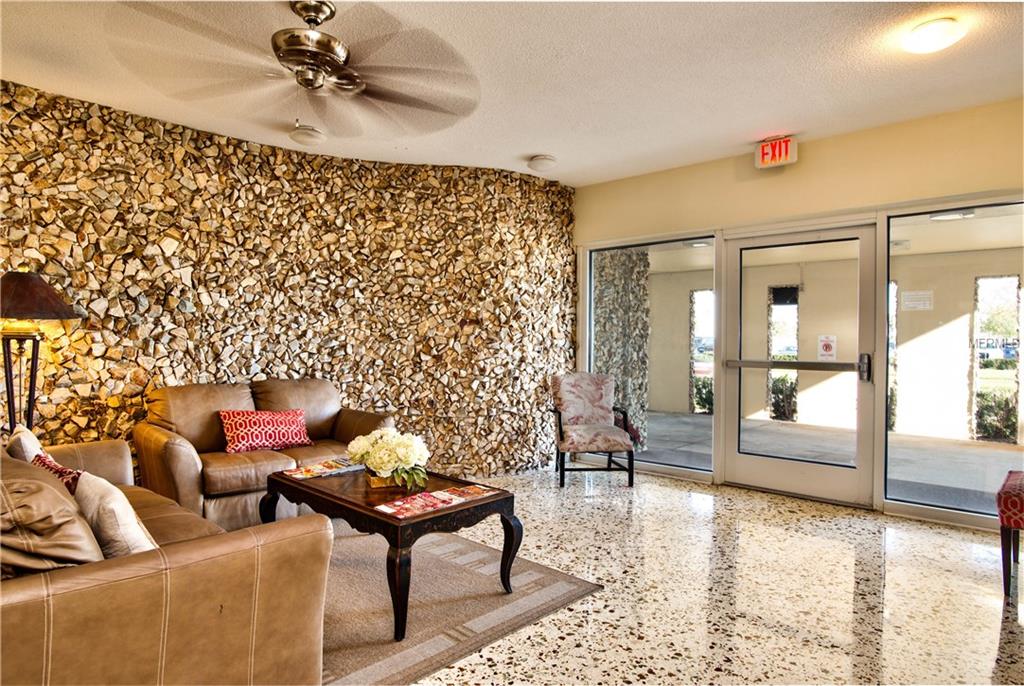 1200 N SHORE DRIVE NE, ST PETERSBURG, Florida 33701, 1 Bedroom Bedrooms, 5 Rooms Rooms,1 BathroomBathrooms,Residential,For sale,SHORE,T2924793