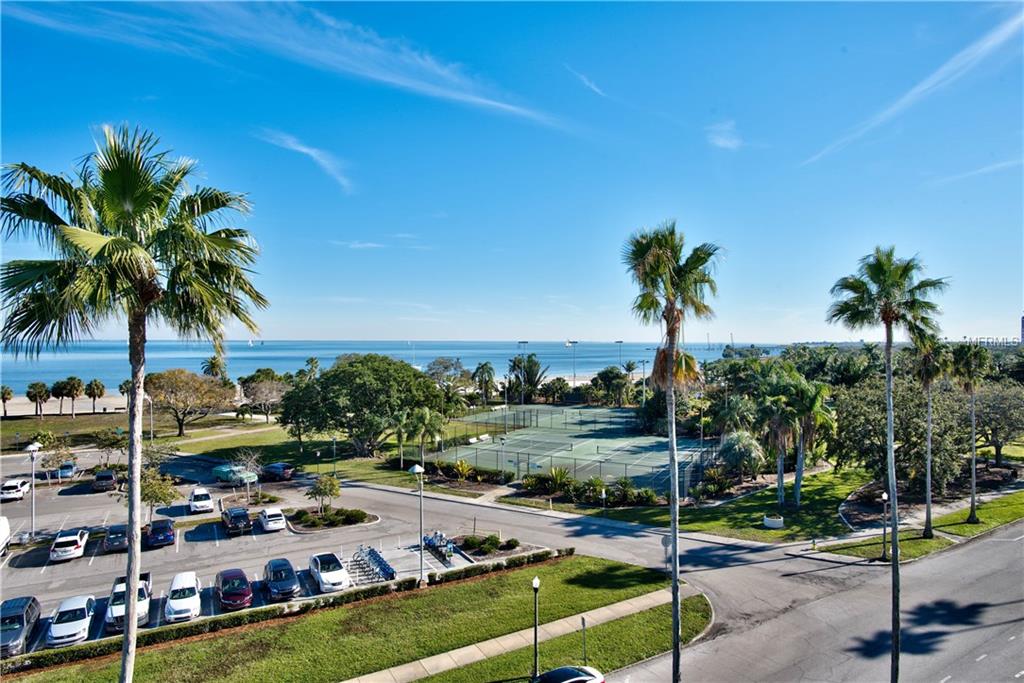 1200 N SHORE DRIVE NE, ST PETERSBURG, Florida 33701, 1 Bedroom Bedrooms, 5 Rooms Rooms,1 BathroomBathrooms,Residential,For sale,SHORE,T2924793