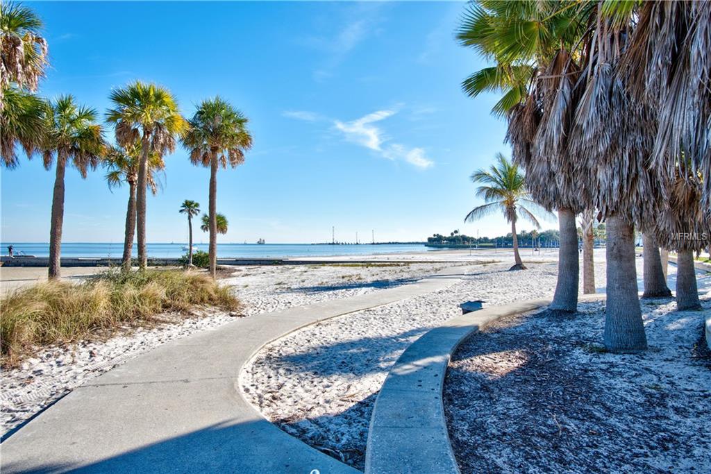 1200 N SHORE DRIVE NE, ST PETERSBURG, Florida 33701, 1 Bedroom Bedrooms, 5 Rooms Rooms,1 BathroomBathrooms,Residential,For sale,SHORE,T2924793