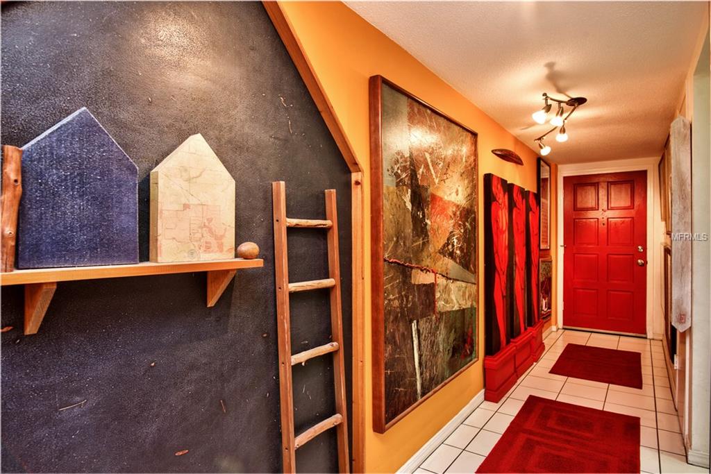 1200 N SHORE DRIVE NE, ST PETERSBURG, Florida 33701, 1 Bedroom Bedrooms, 5 Rooms Rooms,1 BathroomBathrooms,Residential,For sale,SHORE,T2924793