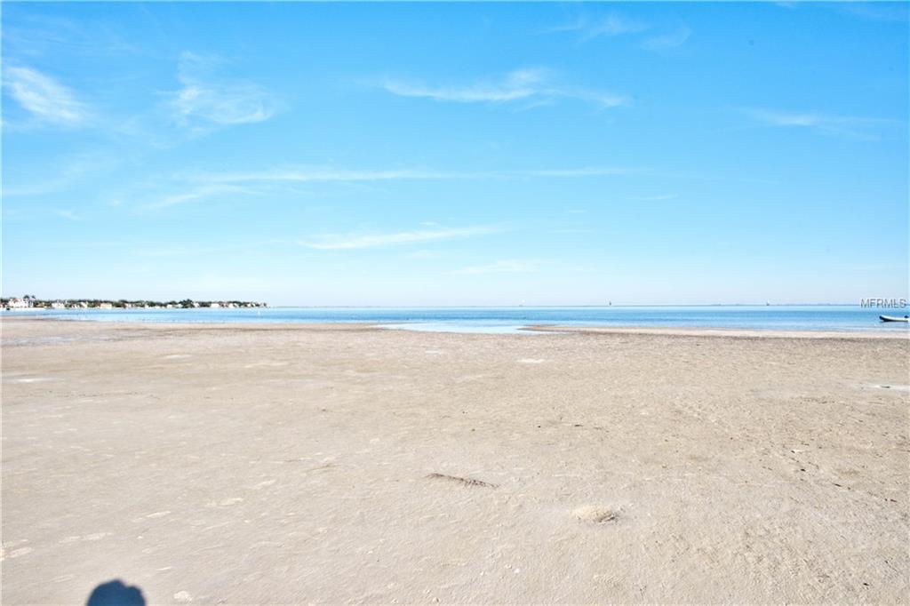 1200 N SHORE DRIVE NE, ST PETERSBURG, Florida 33701, 1 Bedroom Bedrooms, 5 Rooms Rooms,1 BathroomBathrooms,Residential,For sale,SHORE,T2924793