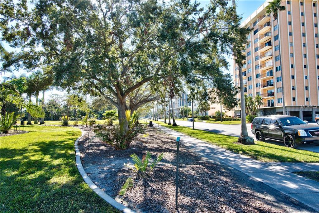 1200 N SHORE DRIVE NE, ST PETERSBURG, Florida 33701, 1 Bedroom Bedrooms, 5 Rooms Rooms,1 BathroomBathrooms,Residential,For sale,SHORE,T2924793