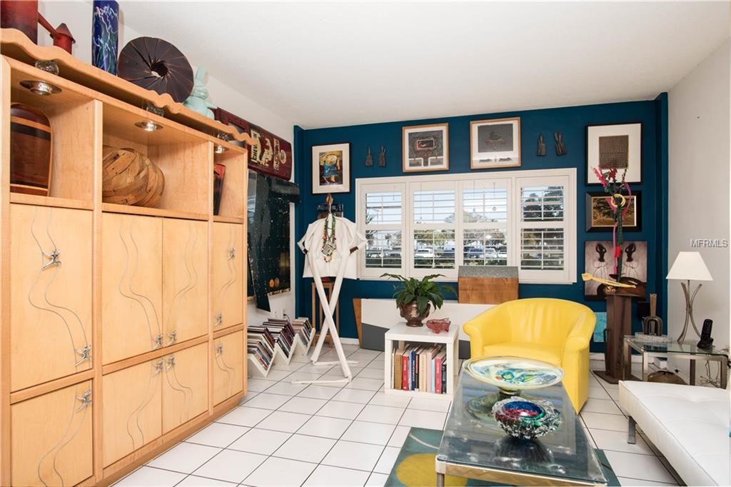 1200 N SHORE DRIVE NE, ST PETERSBURG, Florida 33701, 1 Bedroom Bedrooms, 5 Rooms Rooms,1 BathroomBathrooms,Residential,For sale,SHORE,T2924793