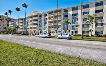 1200 N SHORE DRIVE NE, ST PETERSBURG, Florida 33701, 1 Bedroom Bedrooms, 5 Rooms Rooms,1 BathroomBathrooms,Residential,For sale,SHORE,T2924793