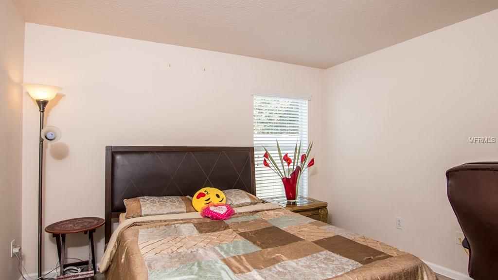 1910 HEARTLAND CIRCLE, VALRICO, Florida 33594, 4 Bedrooms Bedrooms, 8 Rooms Rooms,2 BathroomsBathrooms,Residential,For sale,HEARTLAND,T2925607