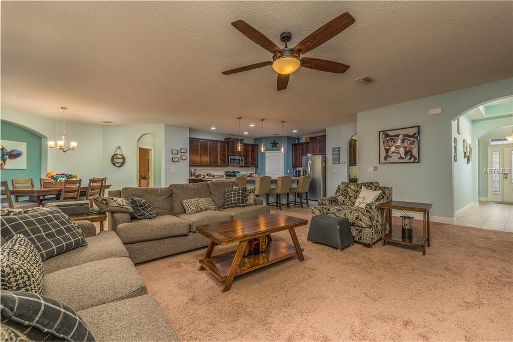 1039 LENA RUN COURT, WINTER HAVEN, Florida 33880, 4 Bedrooms Bedrooms, 8 Rooms Rooms,3 BathroomsBathrooms,Residential,For sale,LENA RUN,L4725494