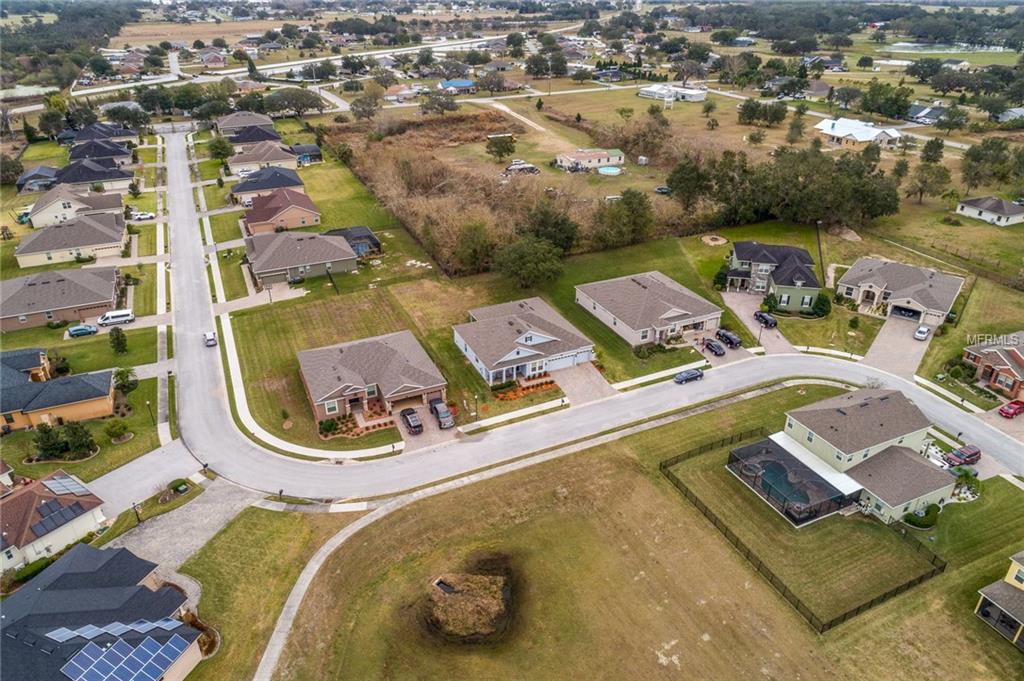 1039 LENA RUN COURT, WINTER HAVEN, Florida 33880, 4 Bedrooms Bedrooms, 8 Rooms Rooms,3 BathroomsBathrooms,Residential,For sale,LENA RUN,L4725494