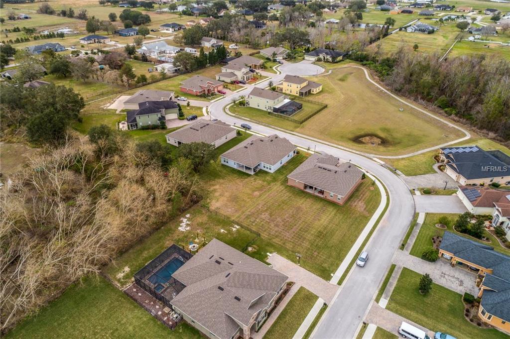 1039 LENA RUN COURT, WINTER HAVEN, Florida 33880, 4 Bedrooms Bedrooms, 8 Rooms Rooms,3 BathroomsBathrooms,Residential,For sale,LENA RUN,L4725494