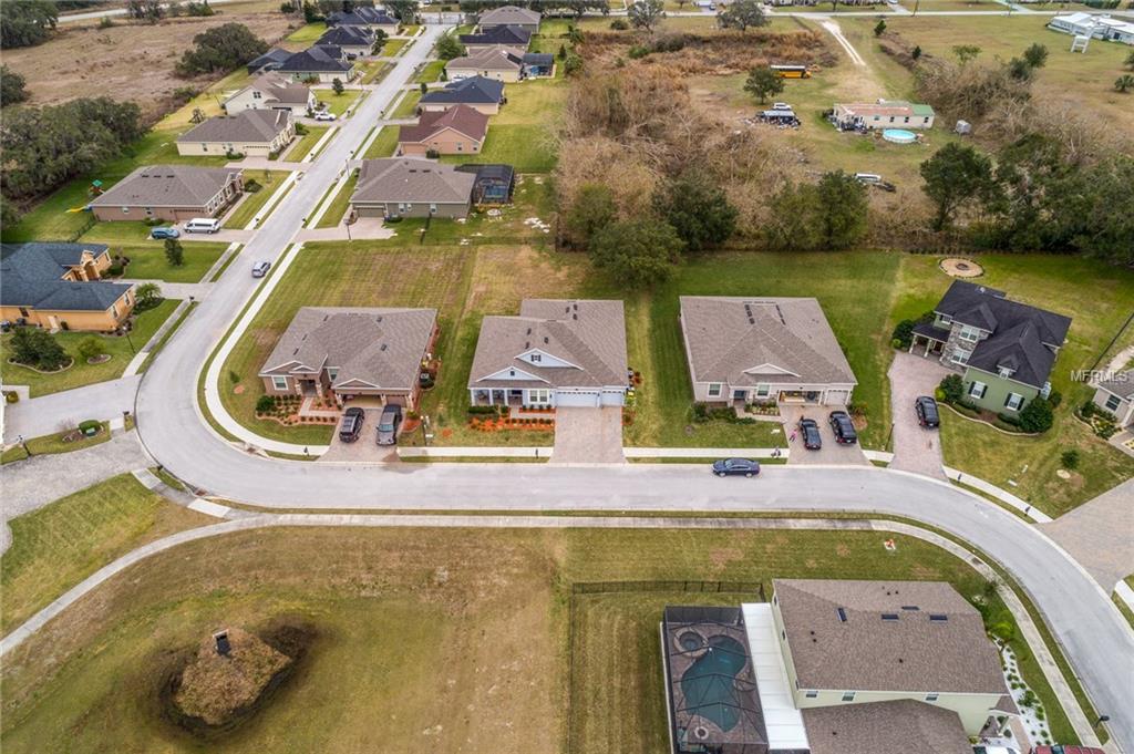 1039 LENA RUN COURT, WINTER HAVEN, Florida 33880, 4 Bedrooms Bedrooms, 8 Rooms Rooms,3 BathroomsBathrooms,Residential,For sale,LENA RUN,L4725494