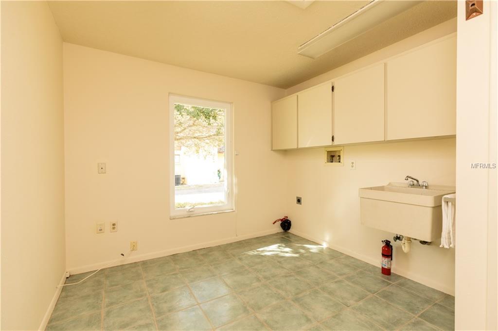 1555 QUAIL DRIVE, DUNEDIN, Florida 34698, 4 Bedrooms Bedrooms, 7 Rooms Rooms,2 BathroomsBathrooms,Residential,For sale,QUAIL,U7847466