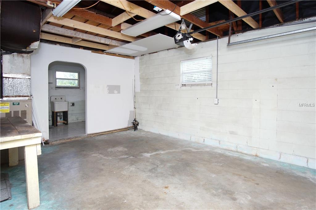 1046 TURNER ROAD, WINTER PARK, Florida 32789, 3 Bedrooms Bedrooms, 8 Rooms Rooms,2 BathroomsBathrooms,Residential,For sale,TURNER,O5530773