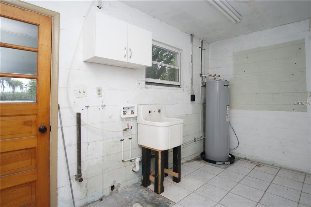 1046 TURNER ROAD, WINTER PARK, Florida 32789, 3 Bedrooms Bedrooms, 8 Rooms Rooms,2 BathroomsBathrooms,Residential,For sale,TURNER,O5530773