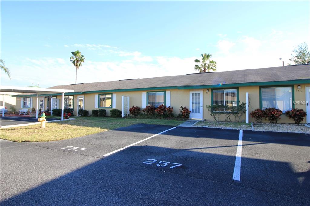 257 WINTER RIDGE BOULEVARD, WINTER HAVEN, Florida 33881, 2 Bedrooms Bedrooms, 4 Rooms Rooms,2 BathroomsBathrooms,Residential,For sale,WINTER RIDGE,P4718545