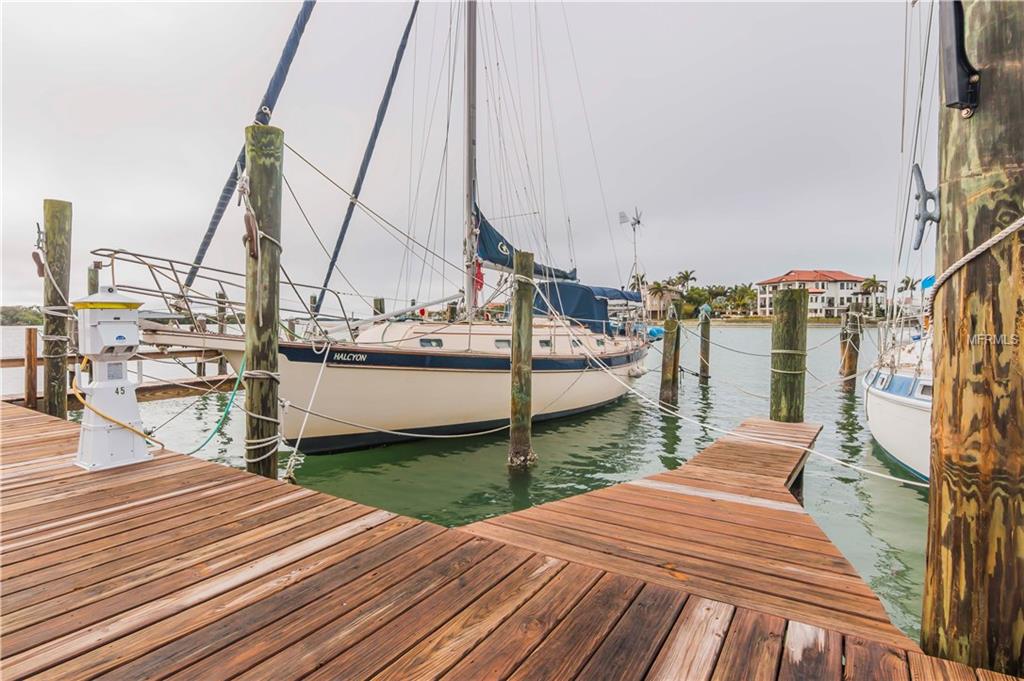 113 1ST STREET E, TIERRA VERDE, Florida 33715, 2 Bedrooms Bedrooms, 3 Rooms Rooms,2 BathroomsBathrooms,Residential,For sale,1ST,U7845757