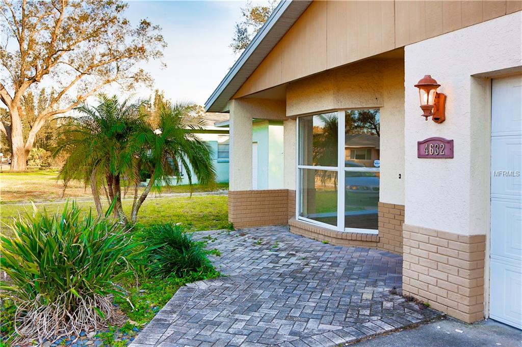 4632 7TH AVENUE N, ST PETERSBURG, Florida 33713, 3 Bedrooms Bedrooms, 5 Rooms Rooms,2 BathroomsBathrooms,Residential,For sale,7TH,U7846121