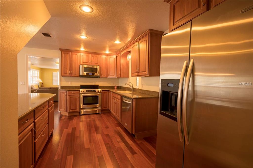 1325 SUNNYSIDE DRIVE, WINTER PARK, Florida 32789, 3 Bedrooms Bedrooms, 4 Rooms Rooms,3 BathroomsBathrooms,Residential,For sale,SUNNYSIDE,O5561185