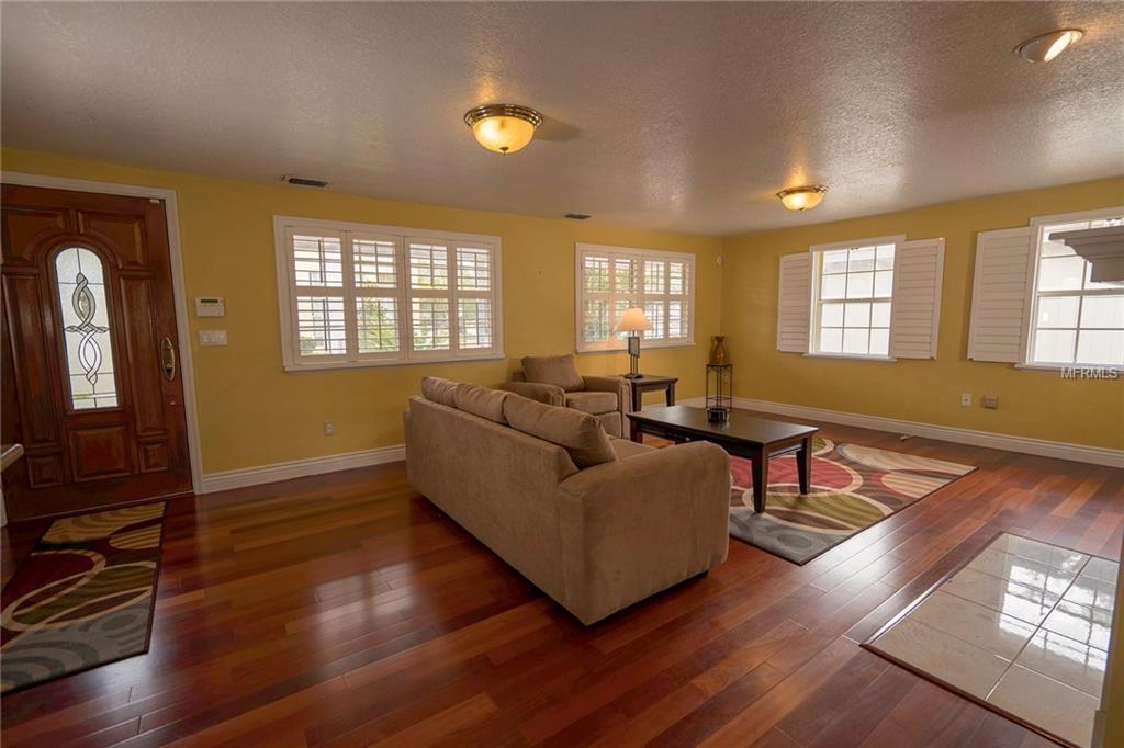 1325 SUNNYSIDE DRIVE, WINTER PARK, Florida 32789, 3 Bedrooms Bedrooms, 4 Rooms Rooms,3 BathroomsBathrooms,Residential,For sale,SUNNYSIDE,O5561185