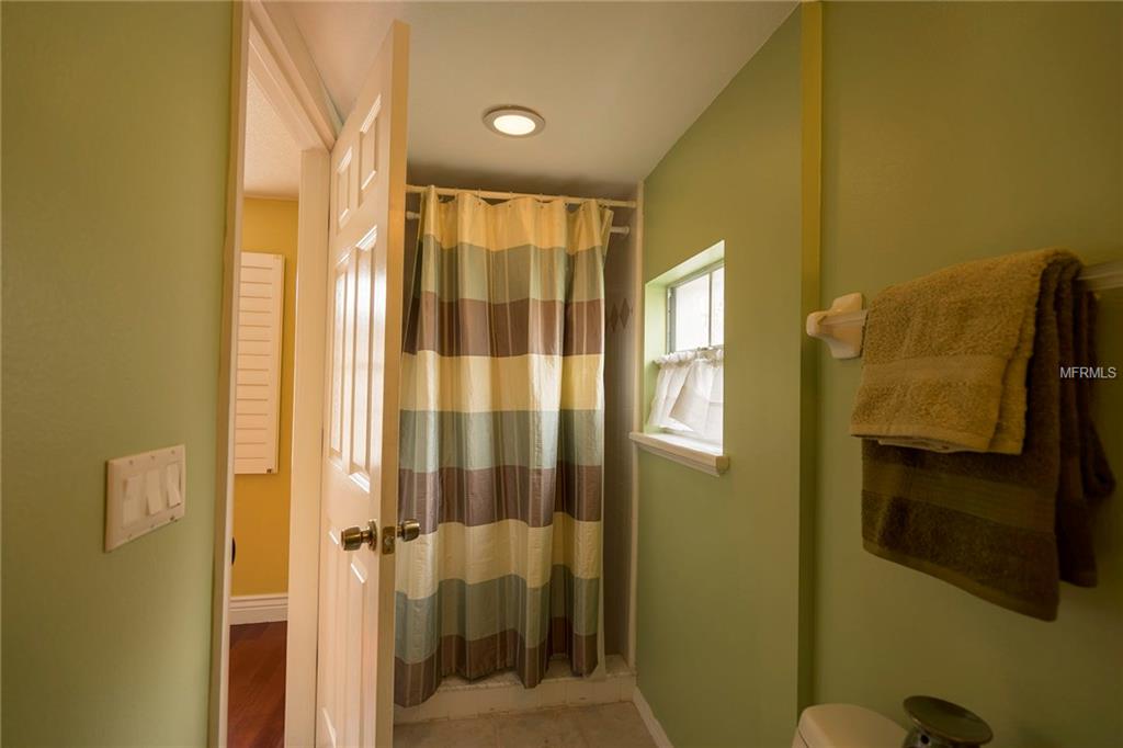 1325 SUNNYSIDE DRIVE, WINTER PARK, Florida 32789, 3 Bedrooms Bedrooms, 4 Rooms Rooms,3 BathroomsBathrooms,Residential,For sale,SUNNYSIDE,O5561185