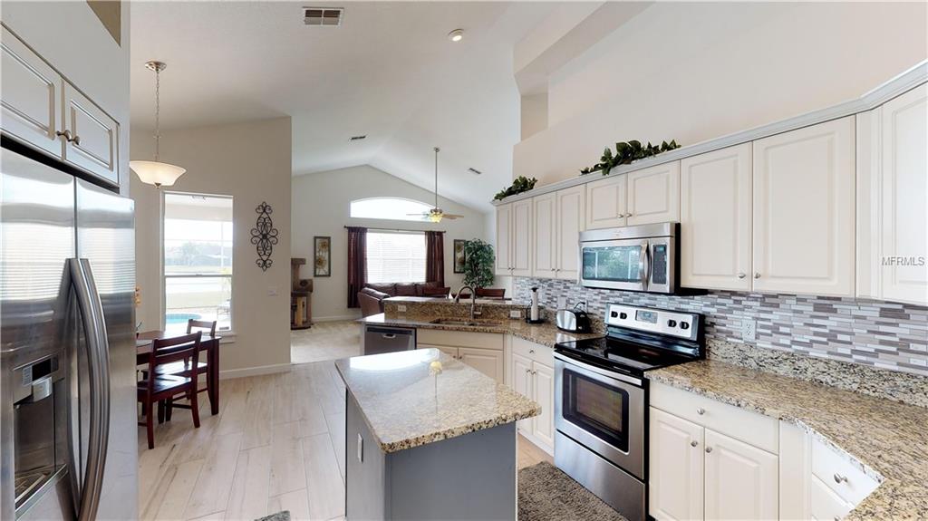 526 LAURENBURG LANE, OCOEE, Florida 34761, 4 Bedrooms Bedrooms, 15 Rooms Rooms,3 BathroomsBathrooms,Residential,For sale,LAURENBURG,O5561615