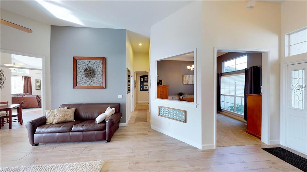 526 LAURENBURG LANE, OCOEE, Florida 34761, 4 Bedrooms Bedrooms, 15 Rooms Rooms,3 BathroomsBathrooms,Residential,For sale,LAURENBURG,O5561615