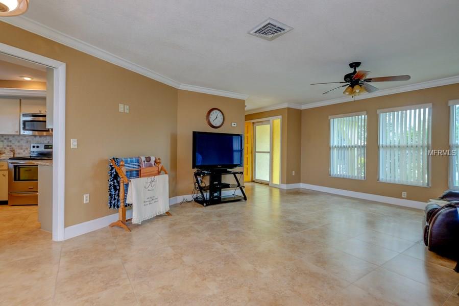 396 MOUNT VERNON DRIVE, VENICE, Florida 34293, 2 Bedrooms Bedrooms, 6 Rooms Rooms,2 BathroomsBathrooms,Residential,For sale,MOUNT VERNON,N5916395