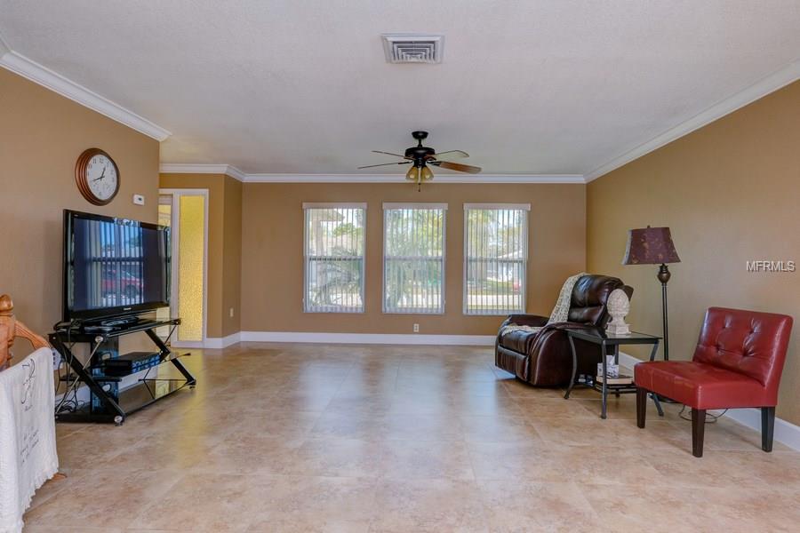 396 MOUNT VERNON DRIVE, VENICE, Florida 34293, 2 Bedrooms Bedrooms, 6 Rooms Rooms,2 BathroomsBathrooms,Residential,For sale,MOUNT VERNON,N5916395
