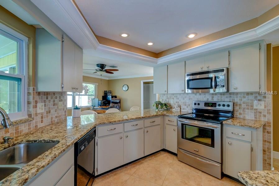 396 MOUNT VERNON DRIVE, VENICE, Florida 34293, 2 Bedrooms Bedrooms, 6 Rooms Rooms,2 BathroomsBathrooms,Residential,For sale,MOUNT VERNON,N5916395