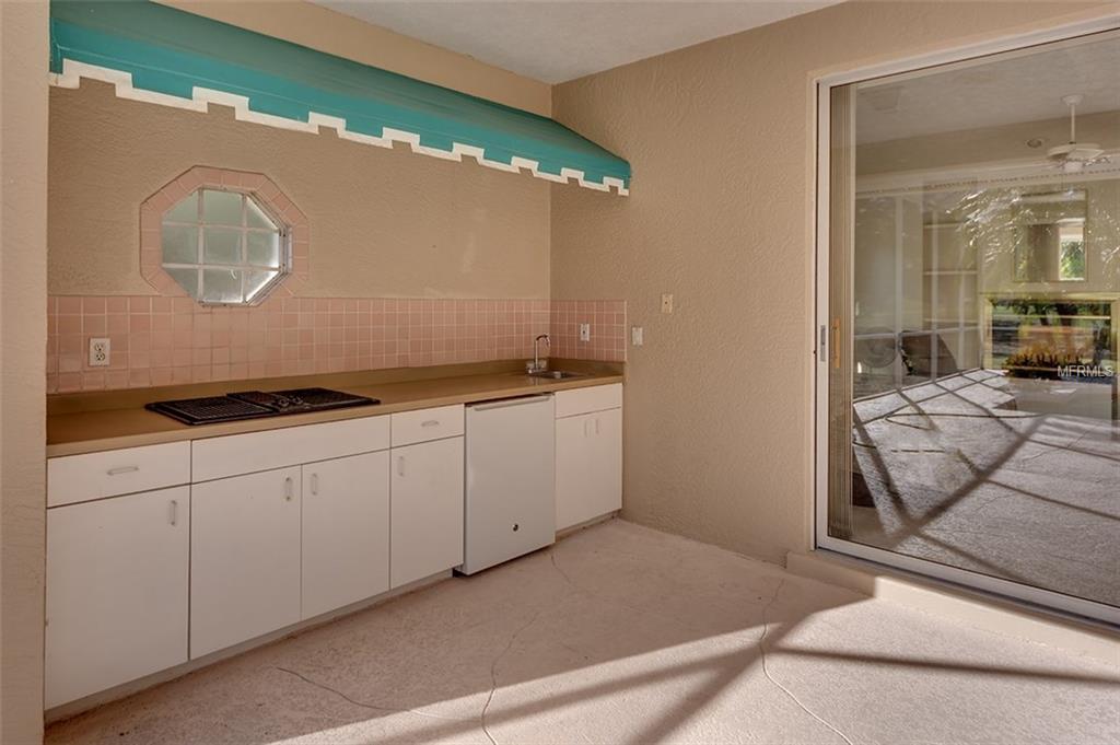 2941 WILDERNESS BOULEVARD E, PARRISH, Florida 34219, 3 Bedrooms Bedrooms, 10 Rooms Rooms,3 BathroomsBathrooms,Residential,For sale,WILDERNESS,A4210105