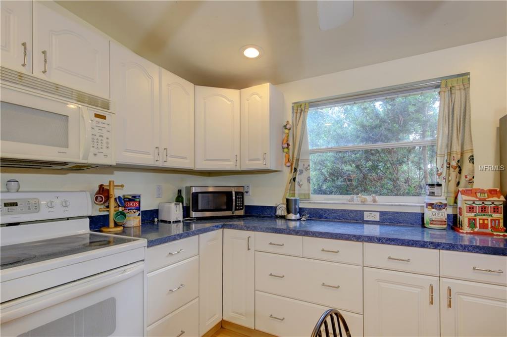 5398 27TH AVENUE N, ST PETERSBURG, Florida 33710, 3 Bedrooms Bedrooms, 6 Rooms Rooms,2 BathroomsBathrooms,Residential,For sale,27TH,U7837539