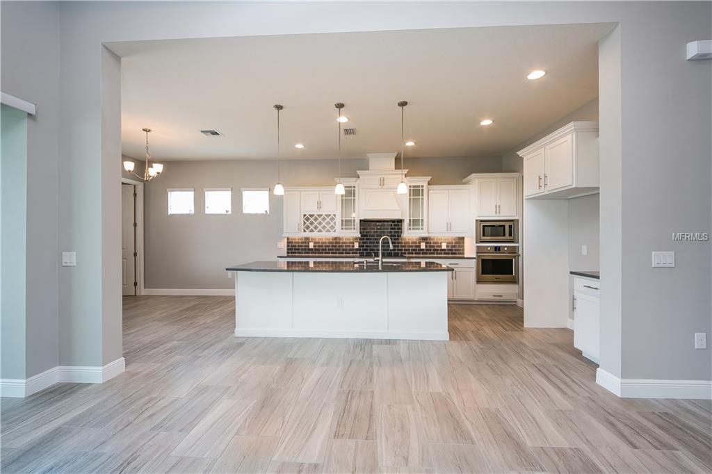 4714 VASCA DRIVE, SARASOTA, Florida 34240, 4 Bedrooms Bedrooms, 10 Rooms Rooms,4 BathroomsBathrooms,Residential,For sale,VASCA,T2918672
