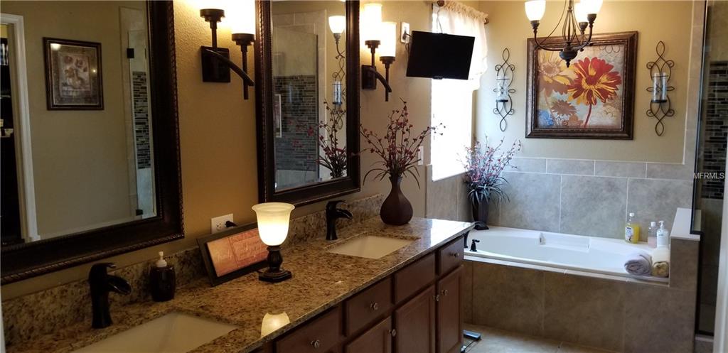 2399 PARKSIDE GLEN DRIVE, APOPKA, Florida 32712, 4 Bedrooms Bedrooms, 9 Rooms Rooms,2 BathroomsBathrooms,Residential,For sale,PARKSIDE GLEN,U7843348