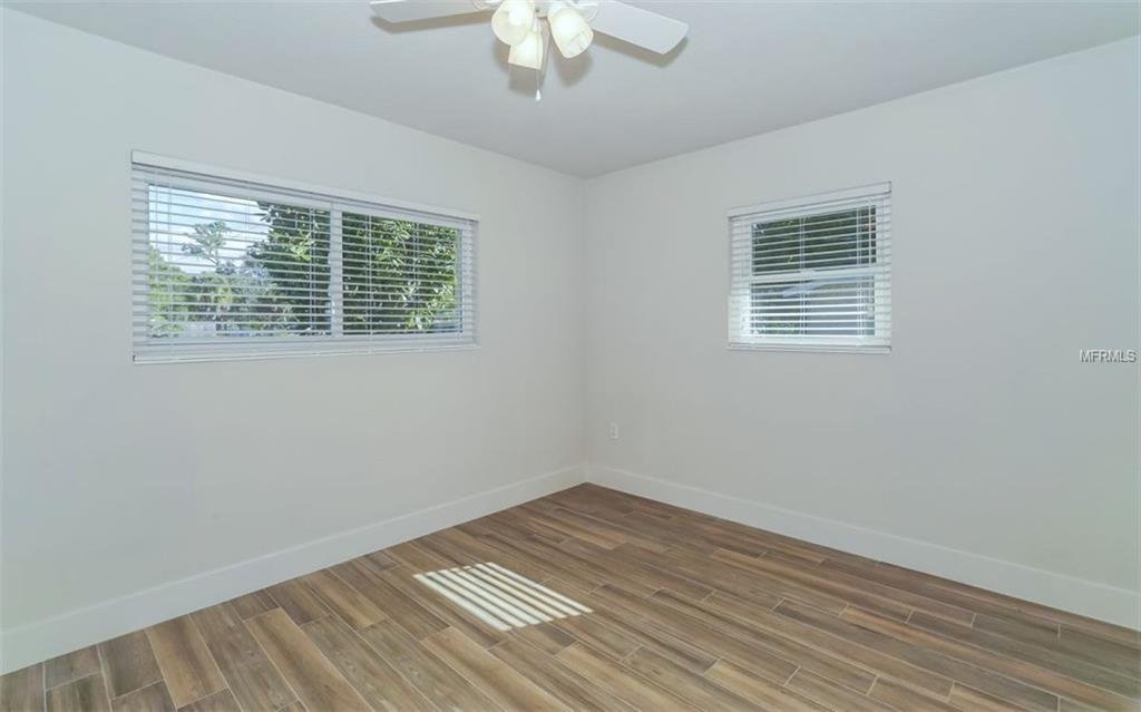 6030 CARLTON AVENUE, SARASOTA, Florida 34231, 3 Bedrooms Bedrooms, 6 Rooms Rooms,2 BathroomsBathrooms,Residential,For sale,CARLTON,A4206683