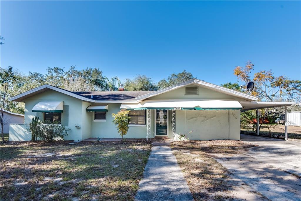 205 N PALM AVENUE, HOWEY IN THE HILLS, Florida 34737, 3 Bedrooms Bedrooms, 6 Rooms Rooms,2 BathroomsBathrooms,Residential,For sale,PALM,G4851781