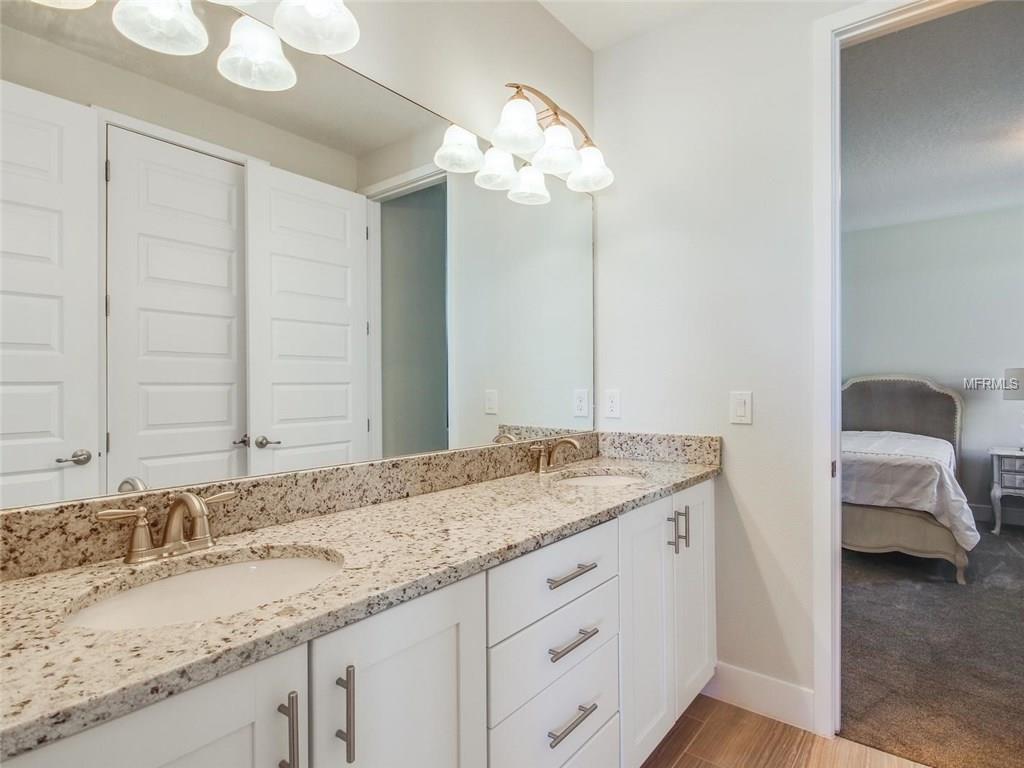 440 NOVI PATH, KISSIMMEE, Florida 34747, 8 Bedrooms Bedrooms, 7 Rooms Rooms,7 BathroomsBathrooms,Residential,For sale,NOVI,O5560123