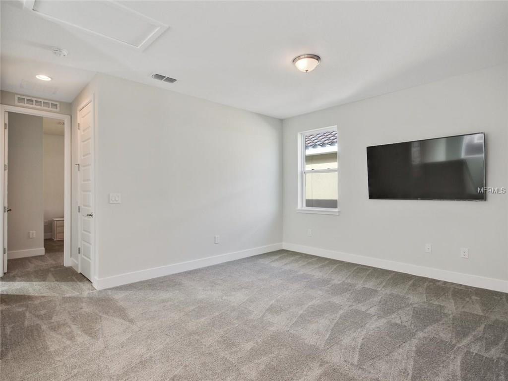 440 NOVI PATH, KISSIMMEE, Florida 34747, 8 Bedrooms Bedrooms, 7 Rooms Rooms,7 BathroomsBathrooms,Residential,For sale,NOVI,O5560123