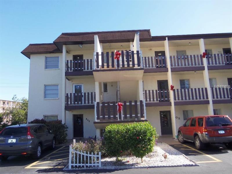 4200 HERON WAY, BRADENTON, Florida 34205, 2 Bedrooms Bedrooms, 5 Rooms Rooms,1 BathroomBathrooms,Residential,For sale,HERON,A4209203