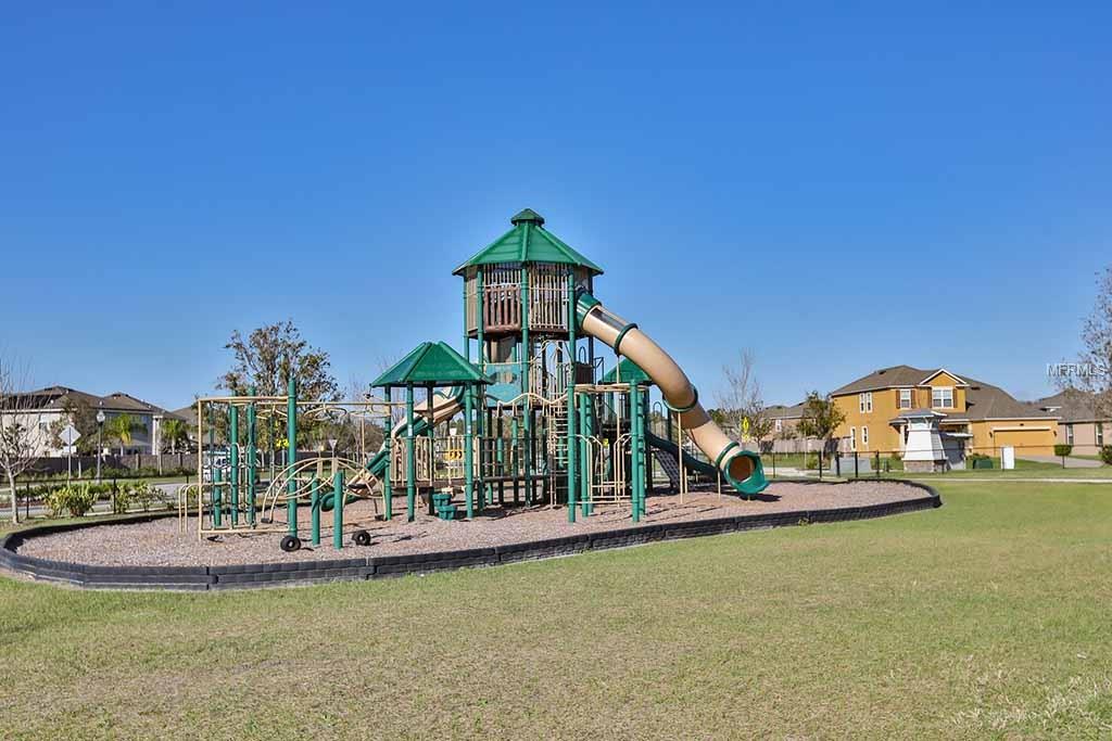 1928 FOX GRAPE LOOP, LUTZ, Florida 33558, 4 Bedrooms Bedrooms, 8 Rooms Rooms,3 BathroomsBathrooms,Residential,For sale,FOX GRAPE,T2928333