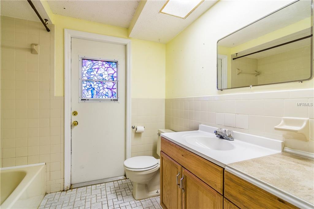 4333 CRESTWOOD BOULEVARD, NEW PORT RICHEY, Florida 34653, 3 Bedrooms Bedrooms, 6 Rooms Rooms,2 BathroomsBathrooms,Residential,For sale,CRESTWOOD,T2928446