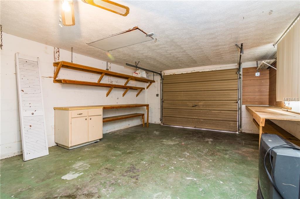 4333 CRESTWOOD BOULEVARD, NEW PORT RICHEY, Florida 34653, 3 Bedrooms Bedrooms, 6 Rooms Rooms,2 BathroomsBathrooms,Residential,For sale,CRESTWOOD,T2928446