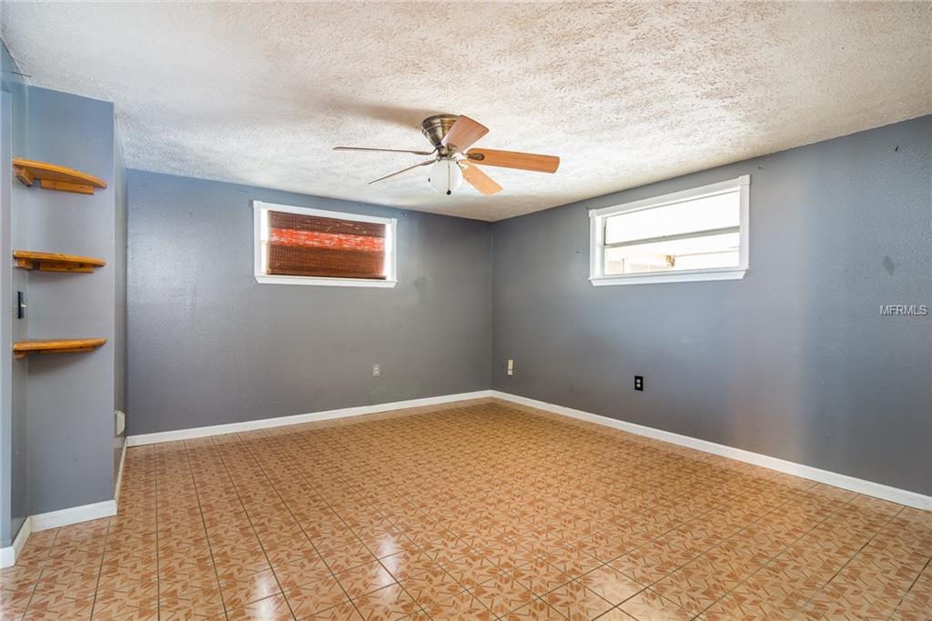 4333 CRESTWOOD BOULEVARD, NEW PORT RICHEY, Florida 34653, 3 Bedrooms Bedrooms, 6 Rooms Rooms,2 BathroomsBathrooms,Residential,For sale,CRESTWOOD,T2928446